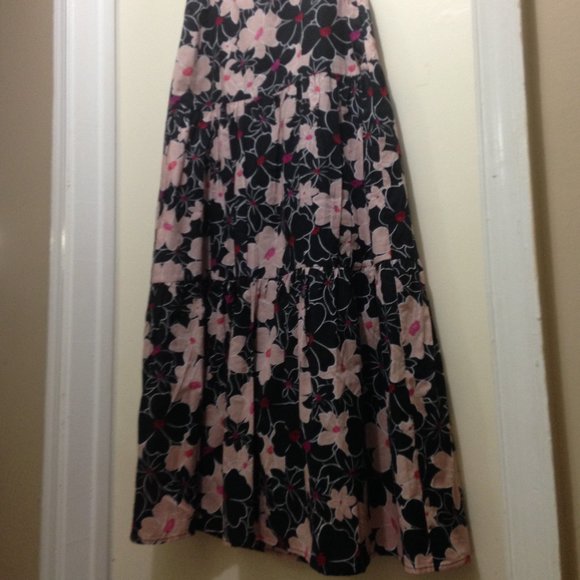 NWOT Gorgeous Floral Long Skirt - Picture 6 of 15